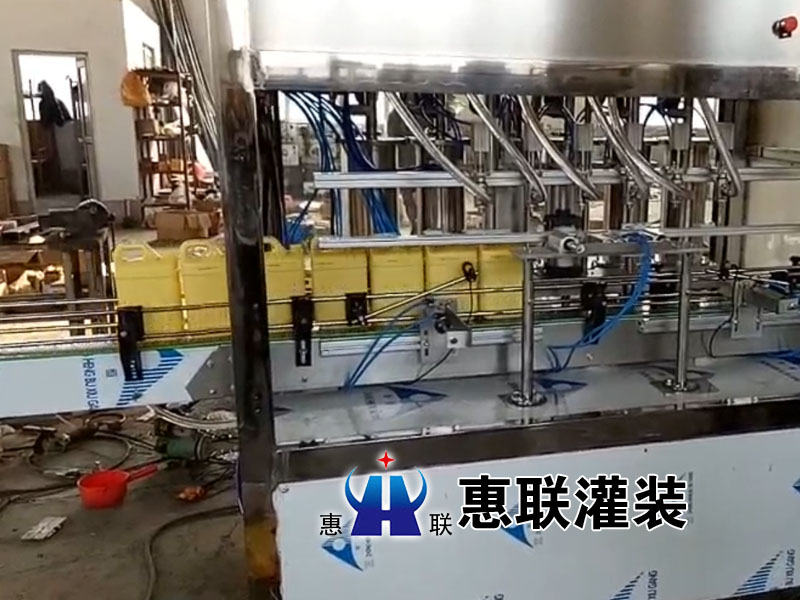 全自動洗潔精灌裝機(jī) 全自動洗潔精灌裝機(jī)