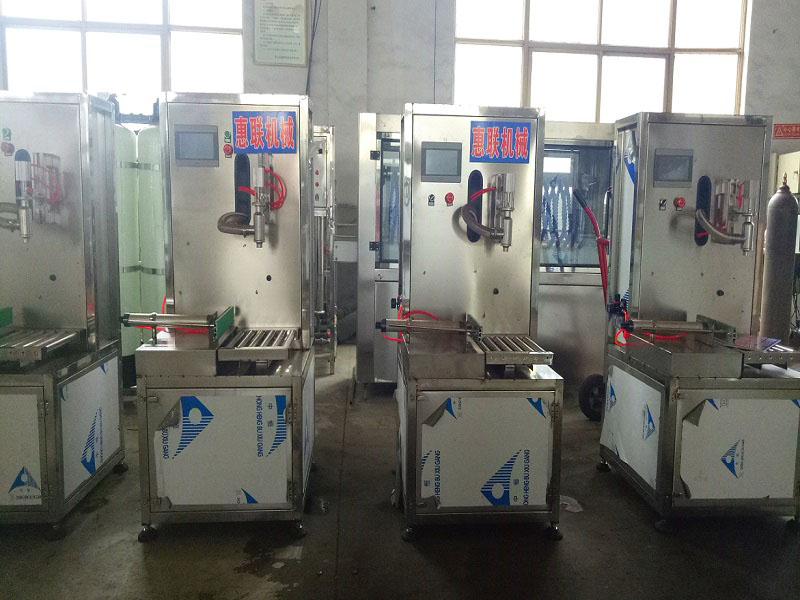 稱重式大劑量機油潤滑油灌裝機